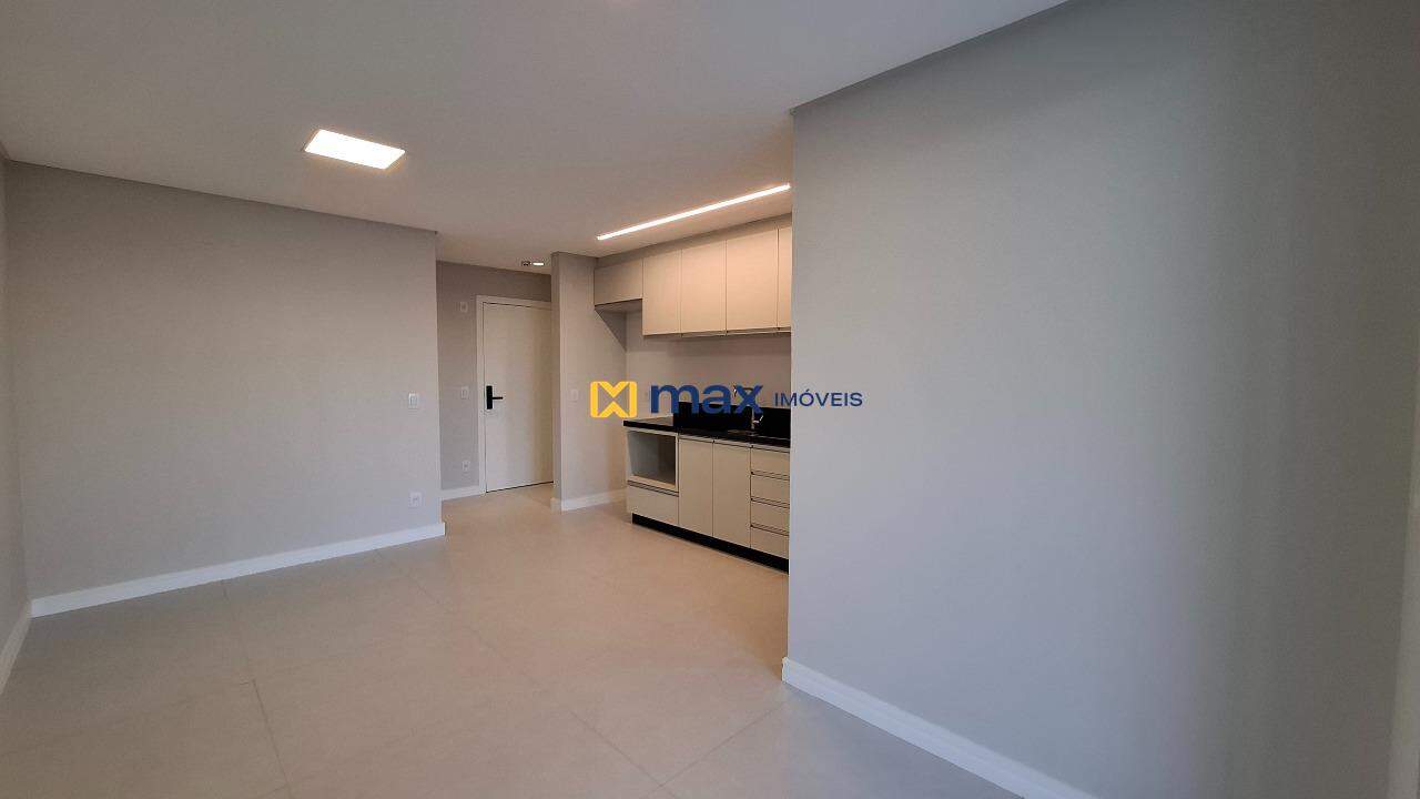 Apartamento para aluguel no Centro: Sala de Estar e Jantar