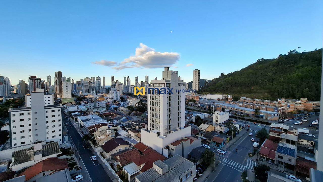 Apartamento para aluguel no Centro: Vista Sacada