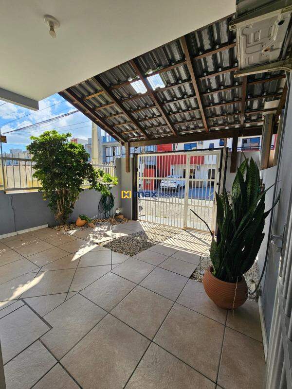 Casa à venda no Centro: Garagem