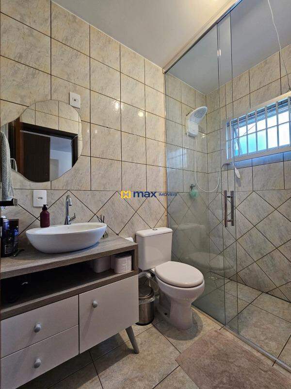 Casa à venda no Centro: Banheiro suite 1