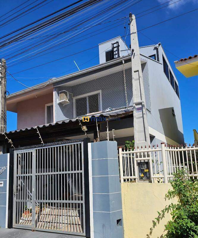 Casa à venda no Centro: 