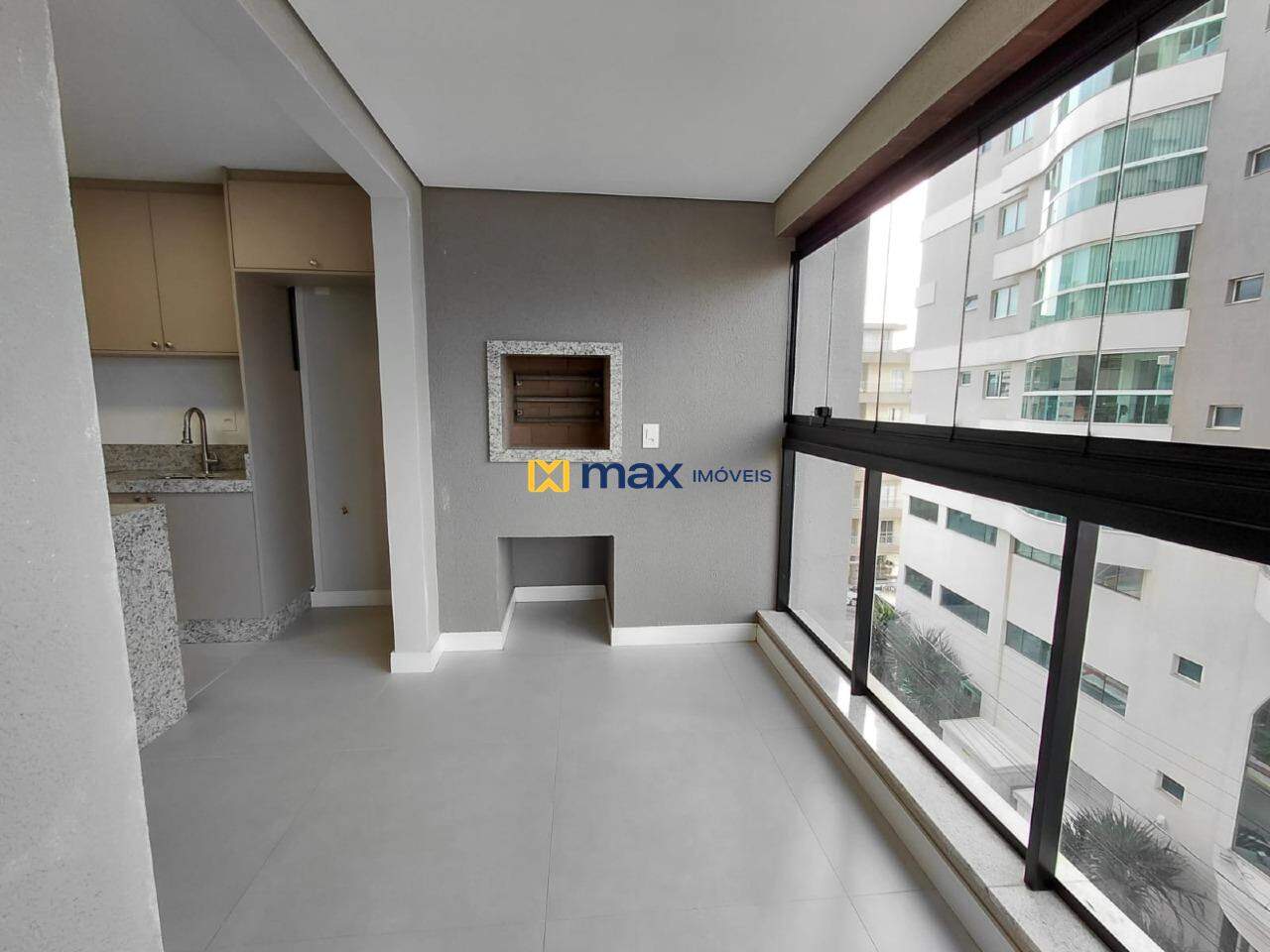 Apartamento para aluguel no Centro: varanda