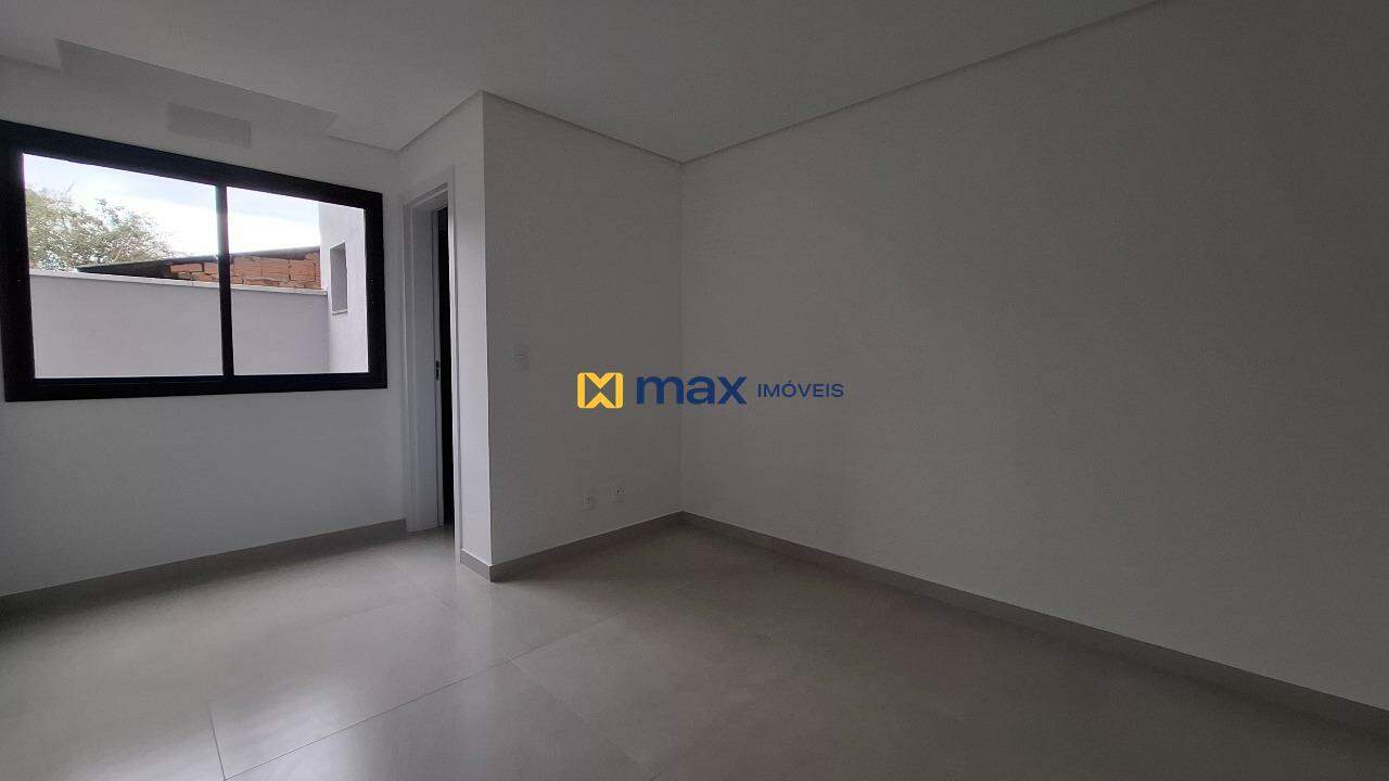 Apartamento à venda no Cordeiros: Suíte