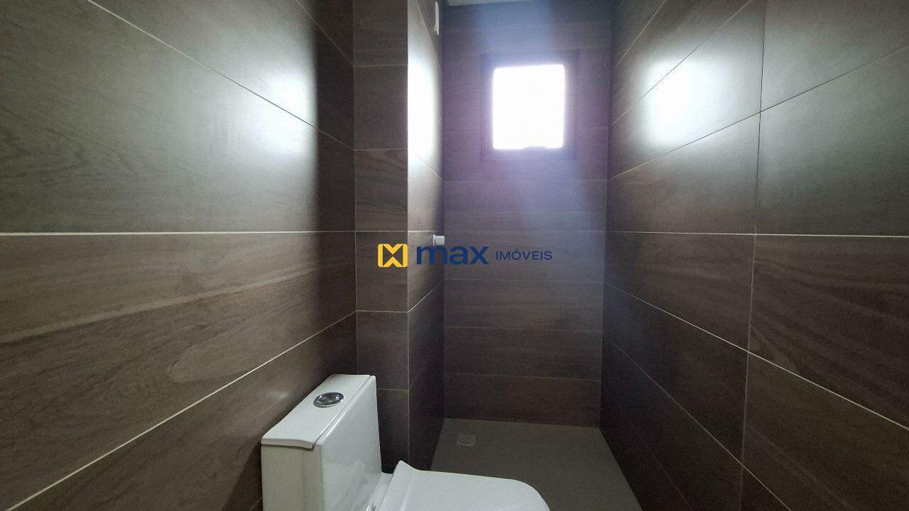 Apartamento à venda no Cordeiros: Banheiro social