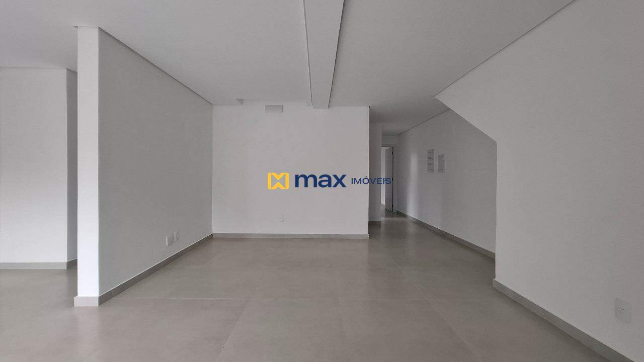 Apartamento à venda no Cordeiros: Living integrado