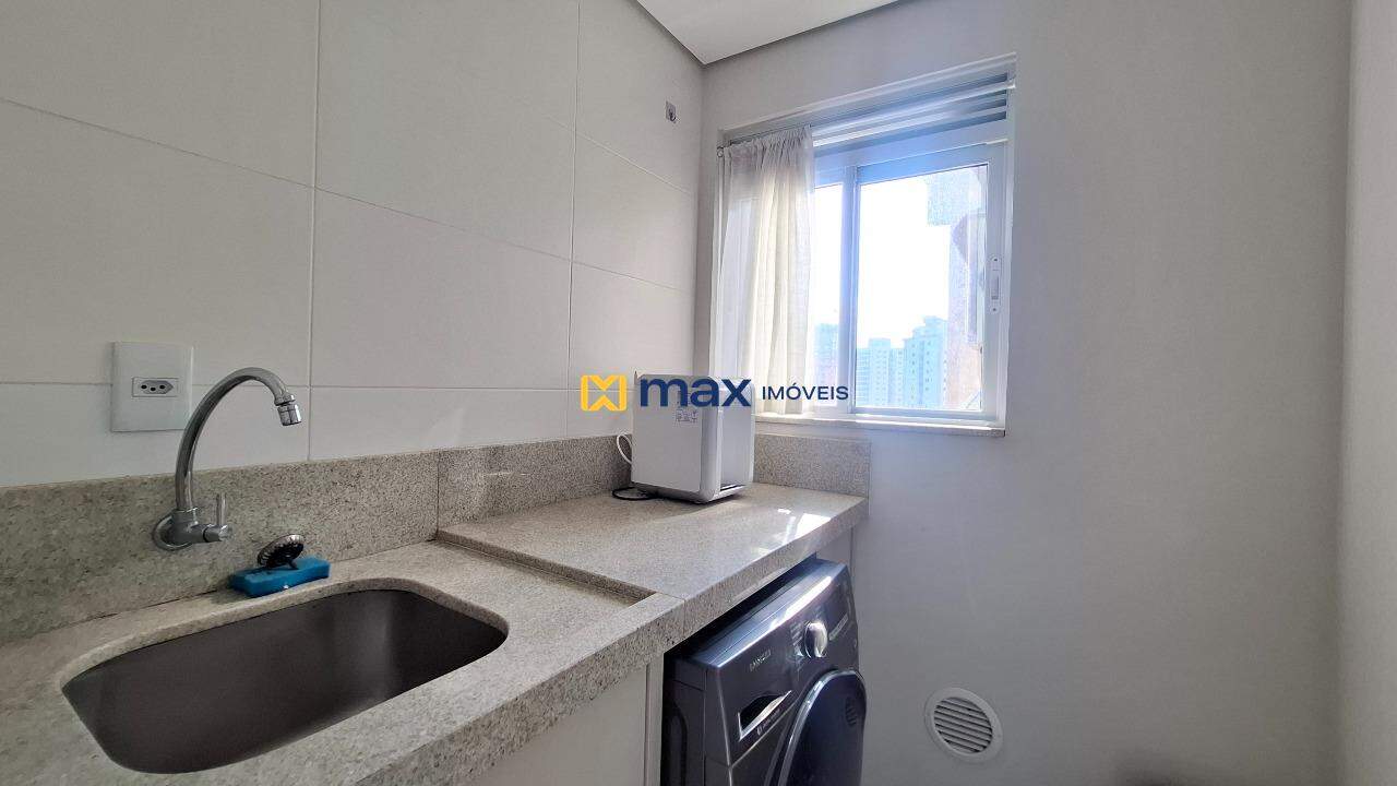 Apartamento à venda no Fazenda: Lavanderia