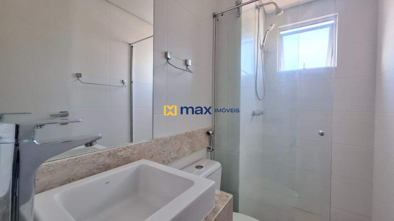 Apartamento à venda no Fazenda: Banheiro suíte