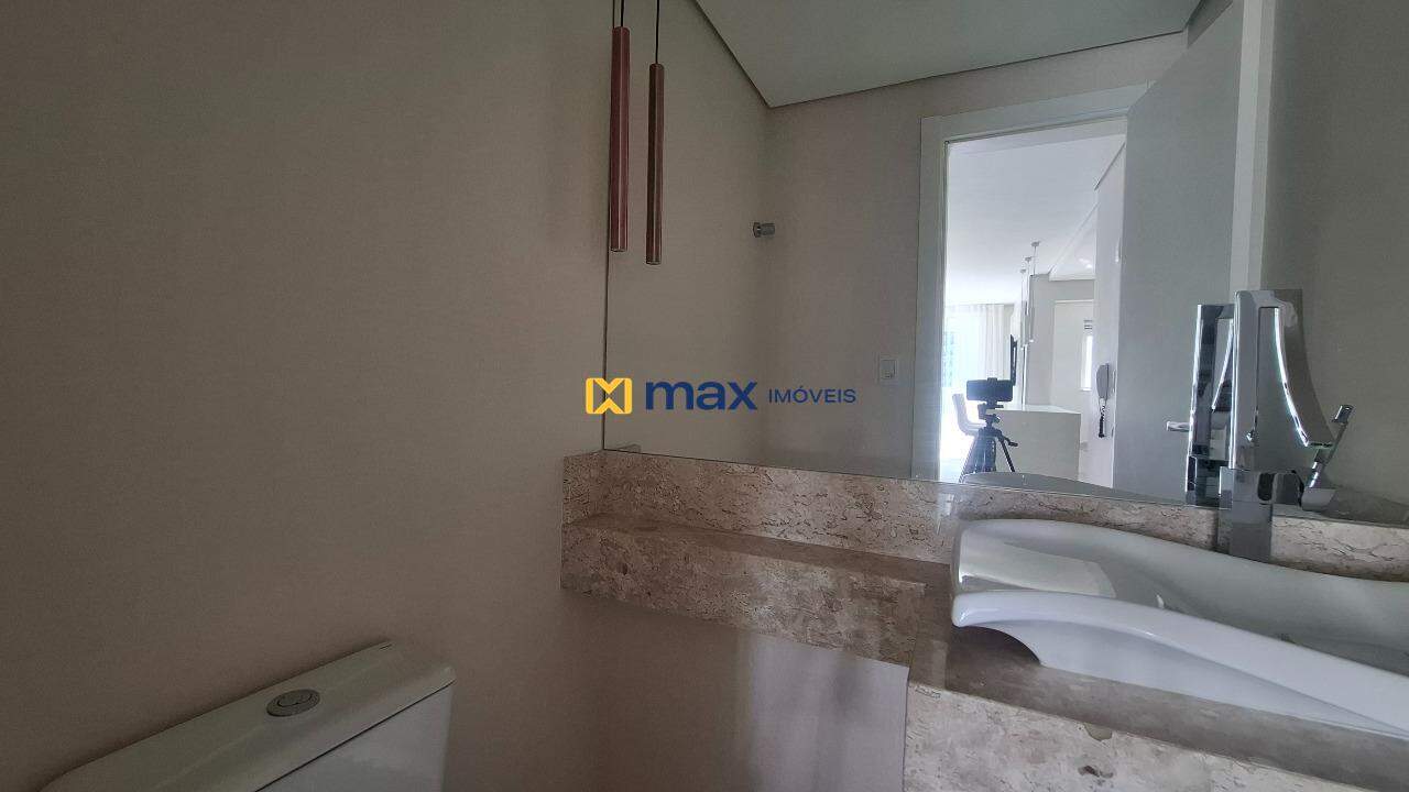 Apartamento à venda no Fazenda: Lavabo