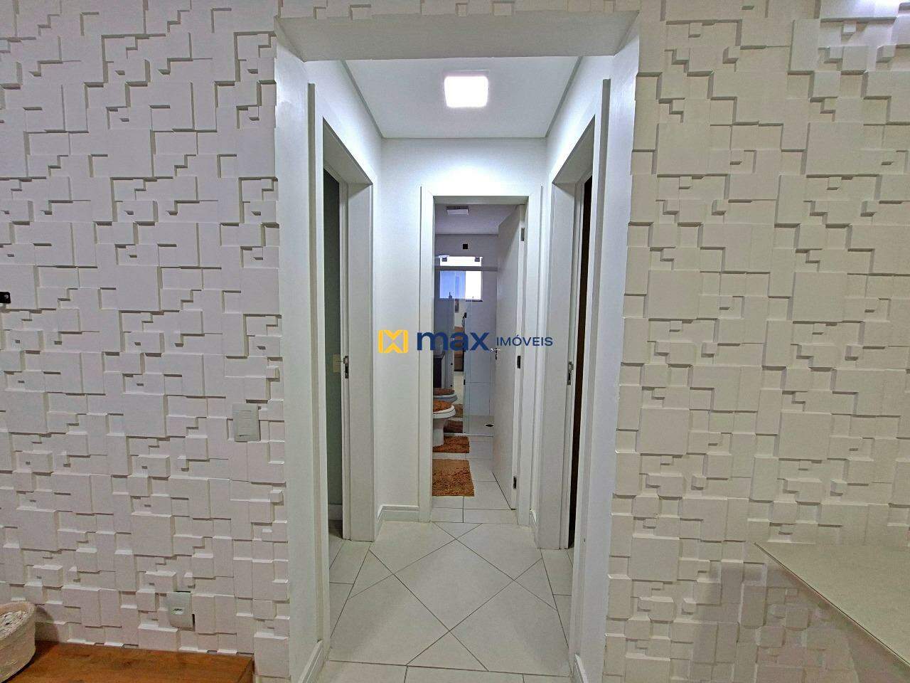 Apartamento à venda no Nações: corredor