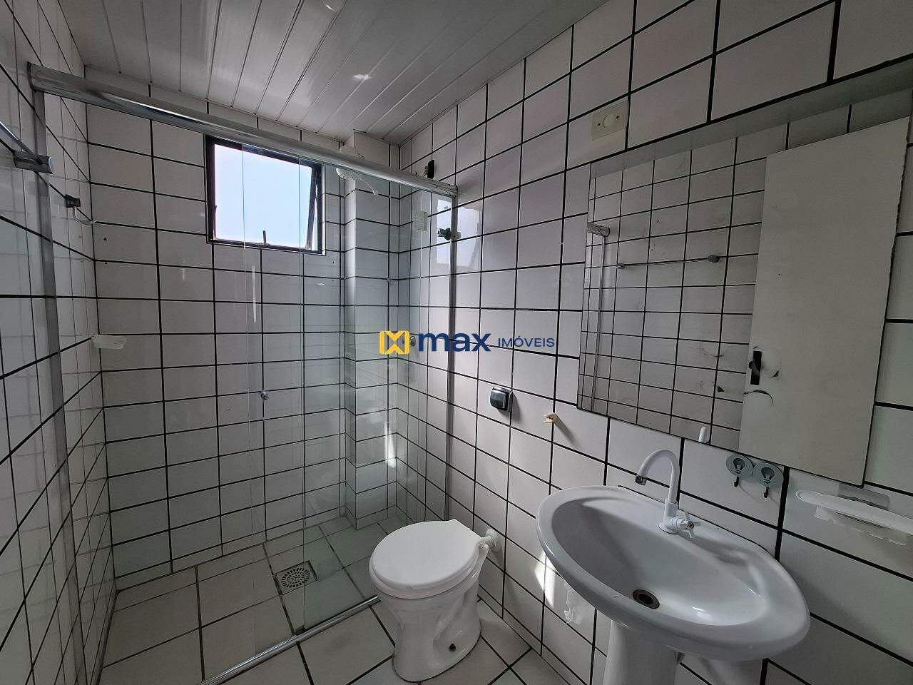 Apartamento à venda no Centro: banheiro social