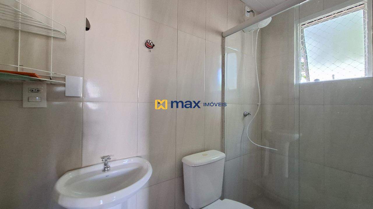 Apartamento para aluguel no Itaipava: Banheiro social