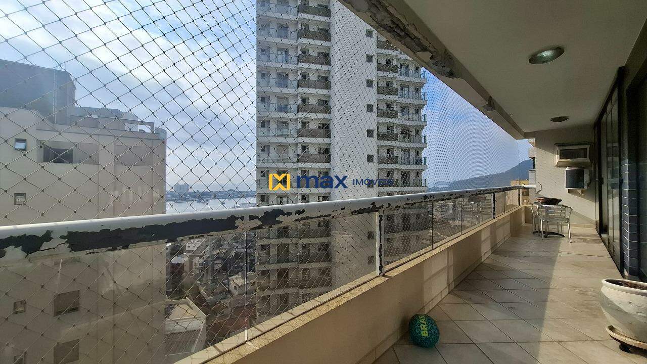 Apartamento à venda no Centro: Sacada com churrasqueira