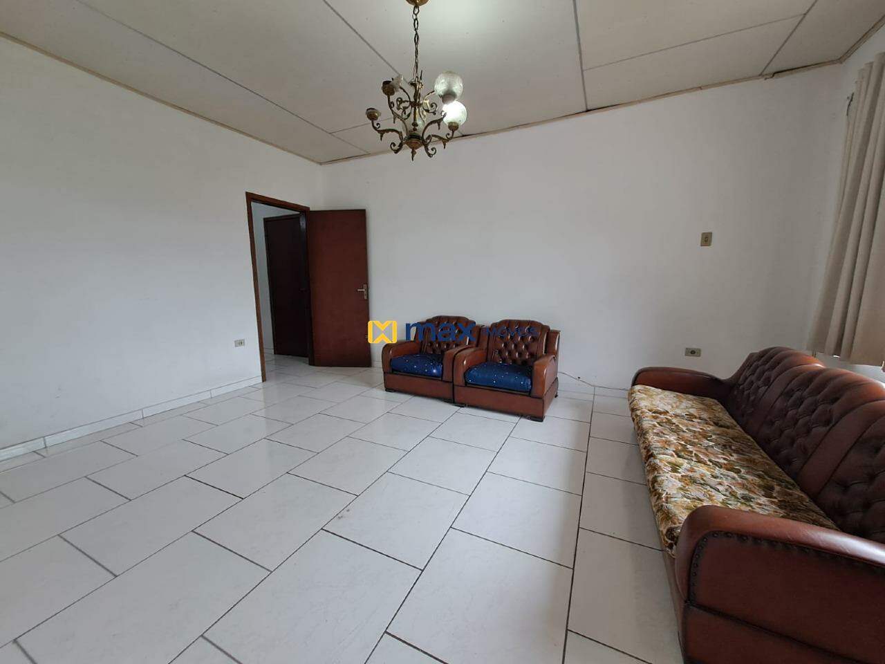 Casa para aluguel no Centro: Sala de estar