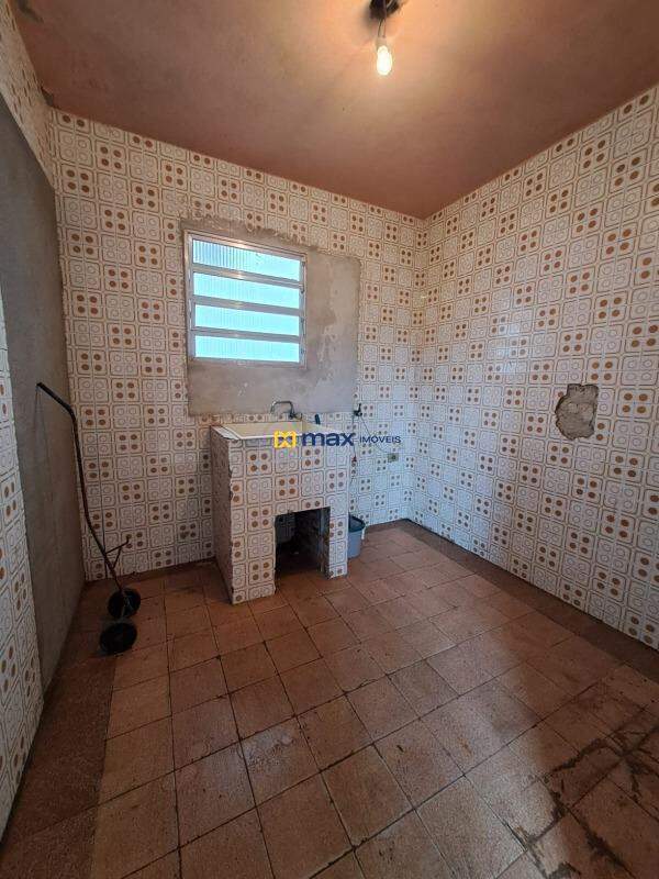 Casa para aluguel no Centro: Lavanderia