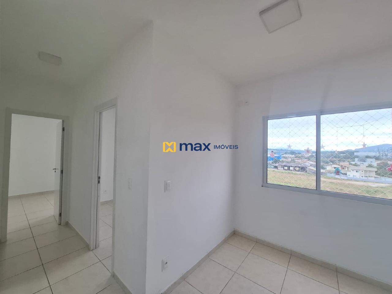 Apartamento para aluguel no Itaipava: Corredor