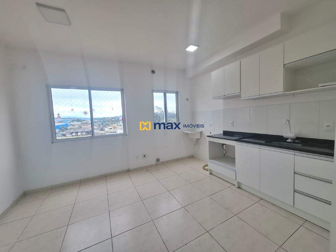 Apartamento para aluguel no Itaipava: Sala