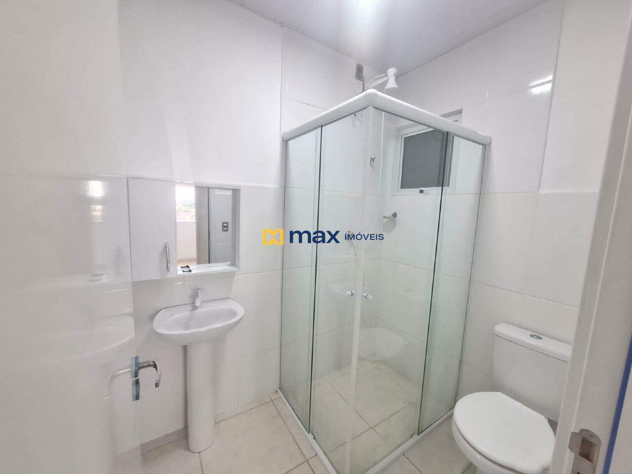 Apartamento para aluguel no Itaipava: Banheiro