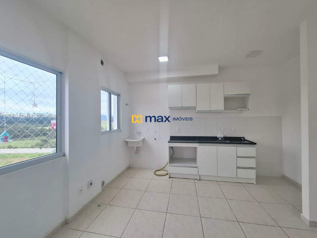 Apartamento para aluguel no Itaipava: Sala