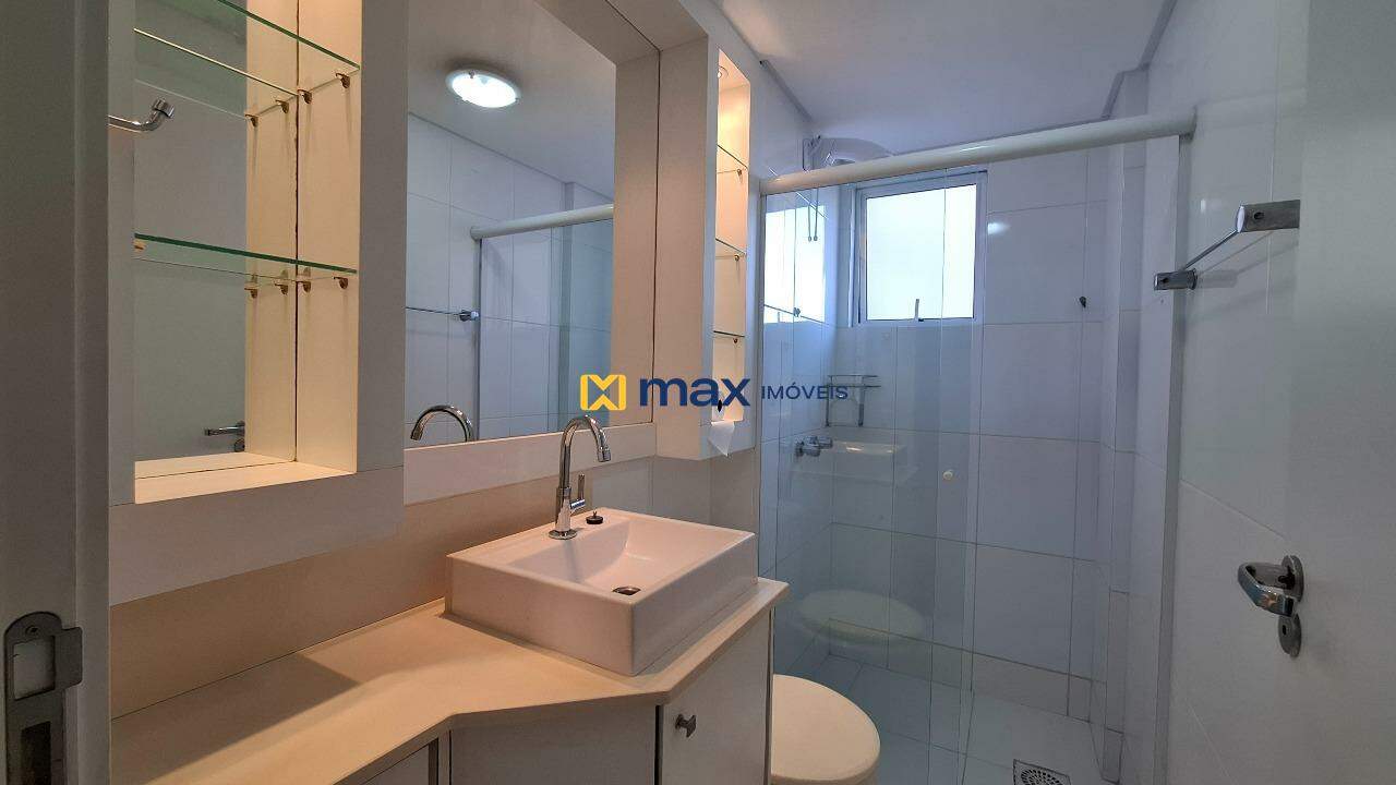 Apartamento para aluguel no São João: Banheiro Social