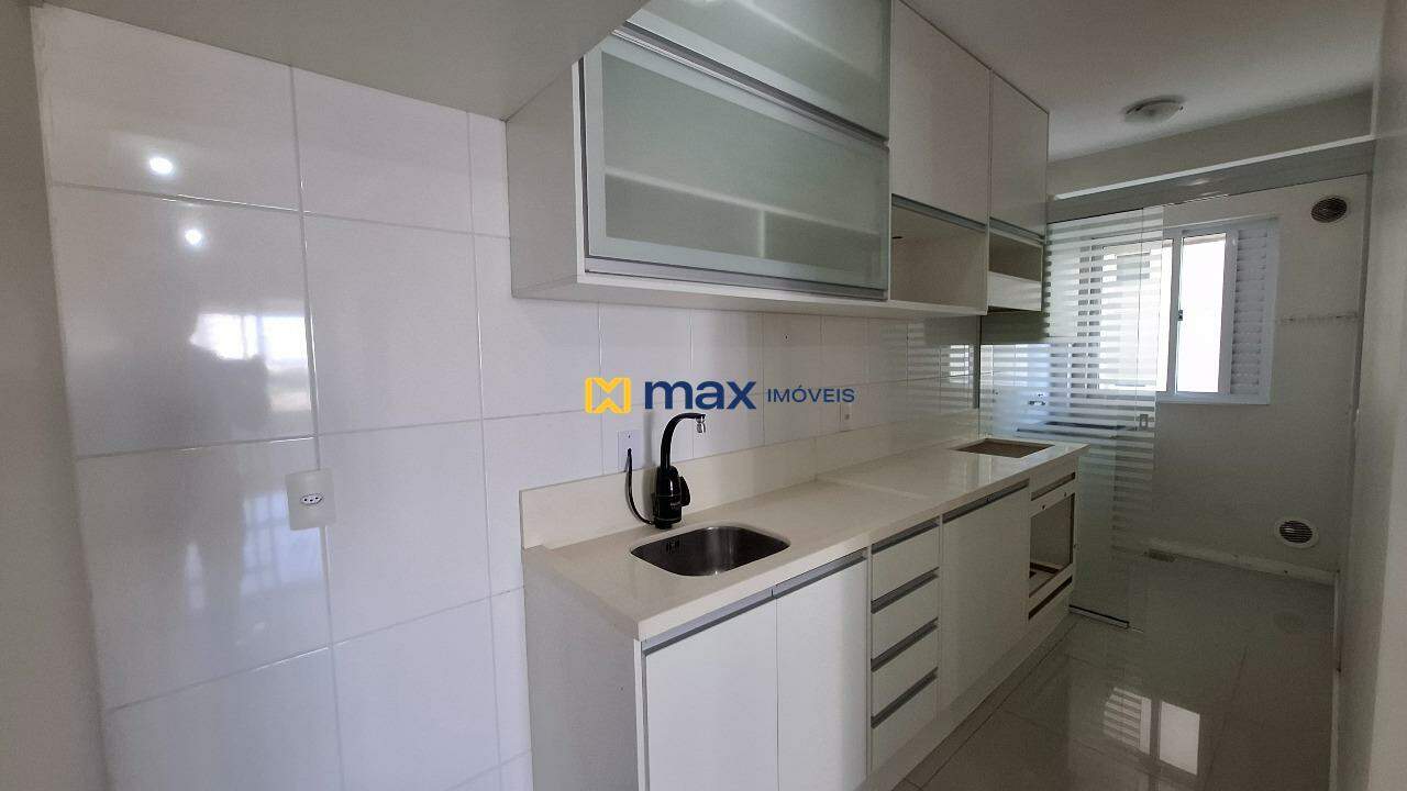 Apartamento para aluguel no São João: Cozinha/ Lavanderia