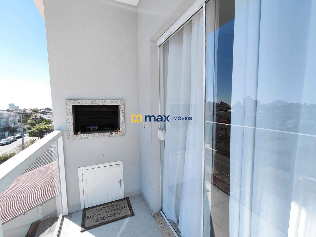 Apartamento para aluguel no Centro: Varanda com Churrasqueira