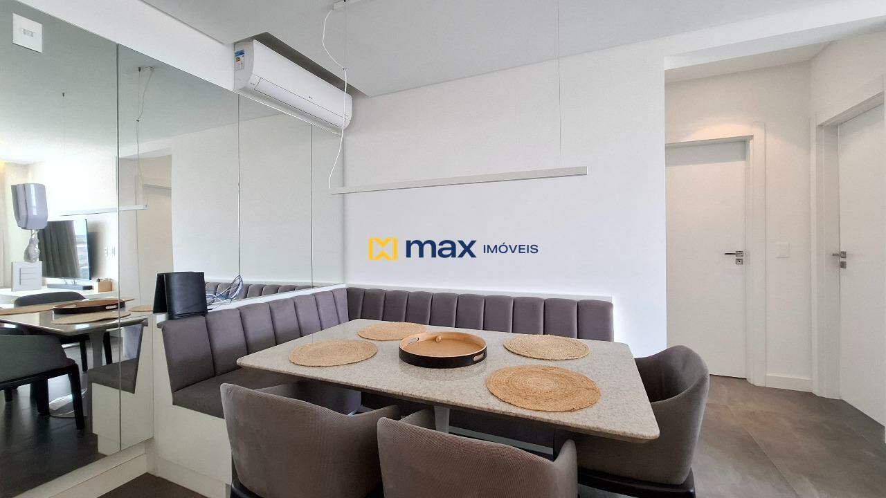 Apartamento à venda no Praia Brava: Living integrado
