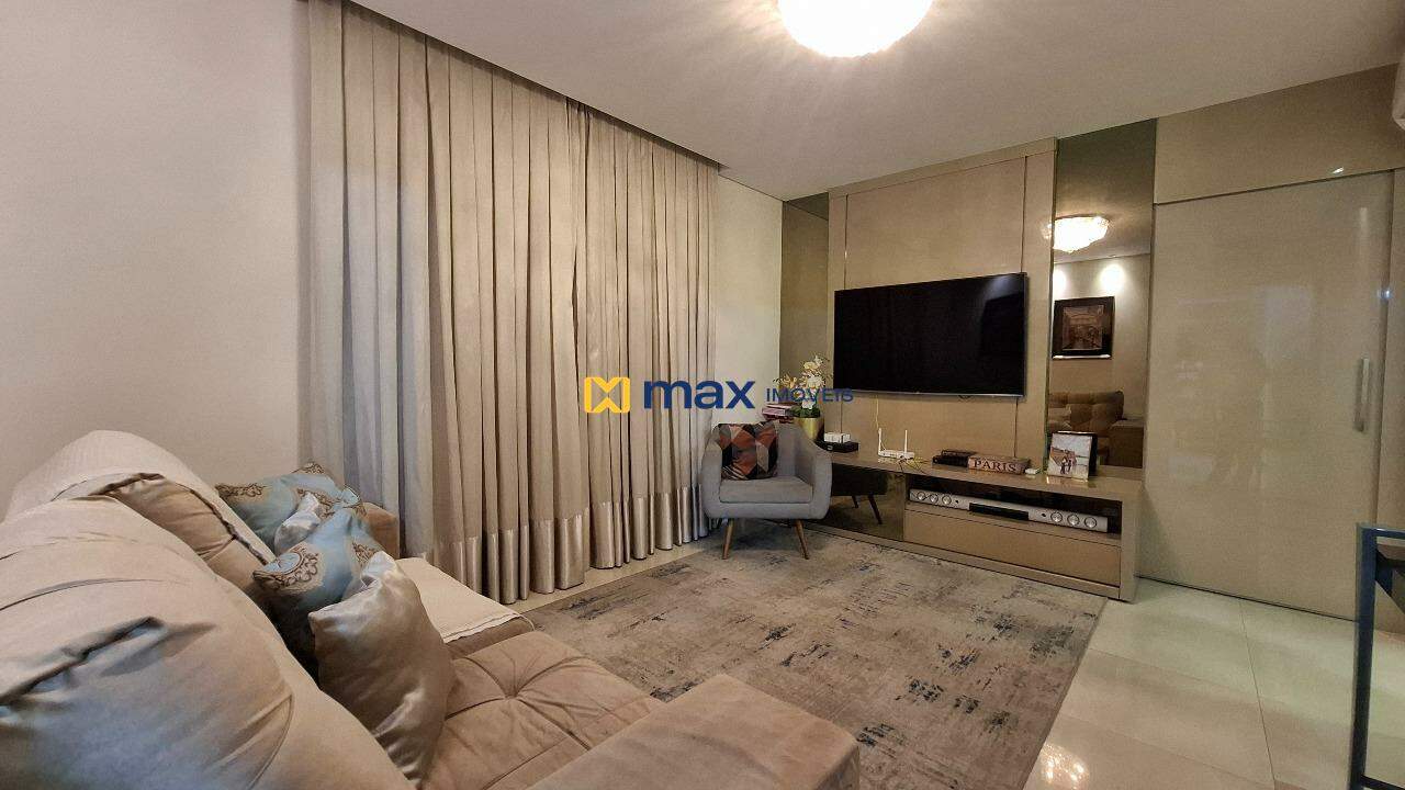 Casa à venda no São Vicente: Sala de estar - piso 2