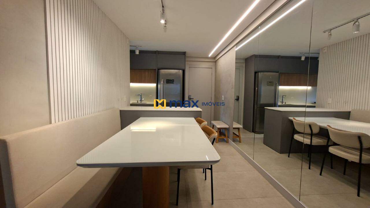 Apartamento para aluguel no Fazenda: Sala de estar/jantar e cozinha
