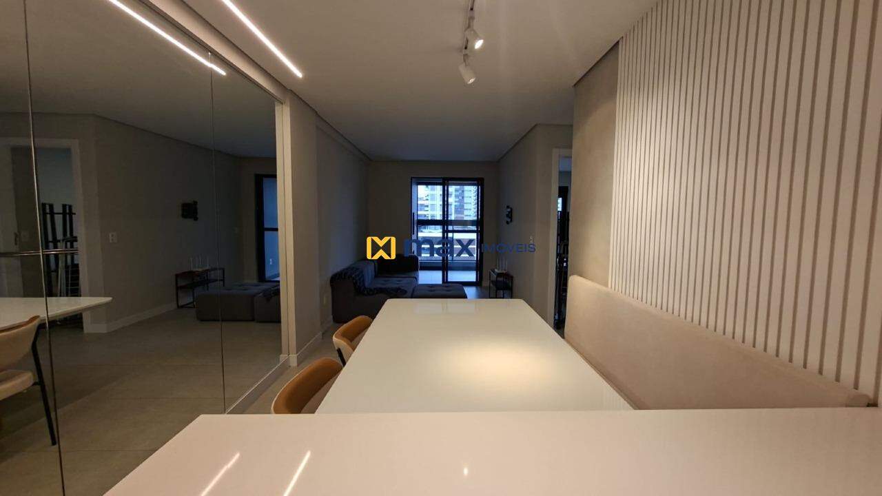 Apartamento para aluguel no Fazenda: Sala de estar/jantar
