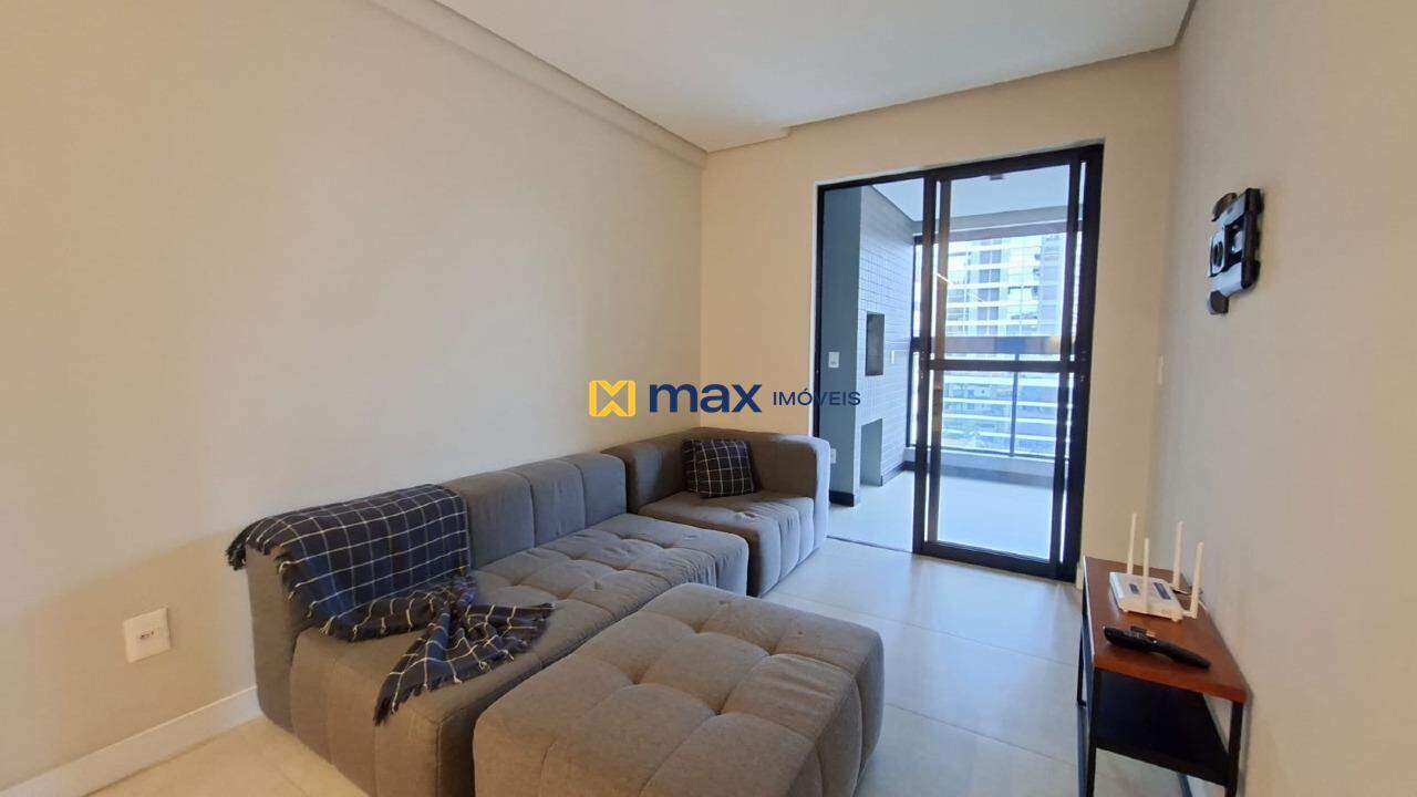 Apartamento para aluguel no Fazenda: Sala de estar/jantar