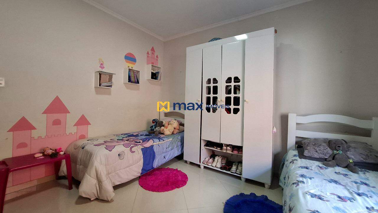 Casa à venda no Santa Regina: Dormitório