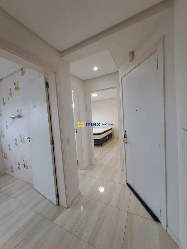 Apartamento para aluguel no Centro: Entrada da unidade