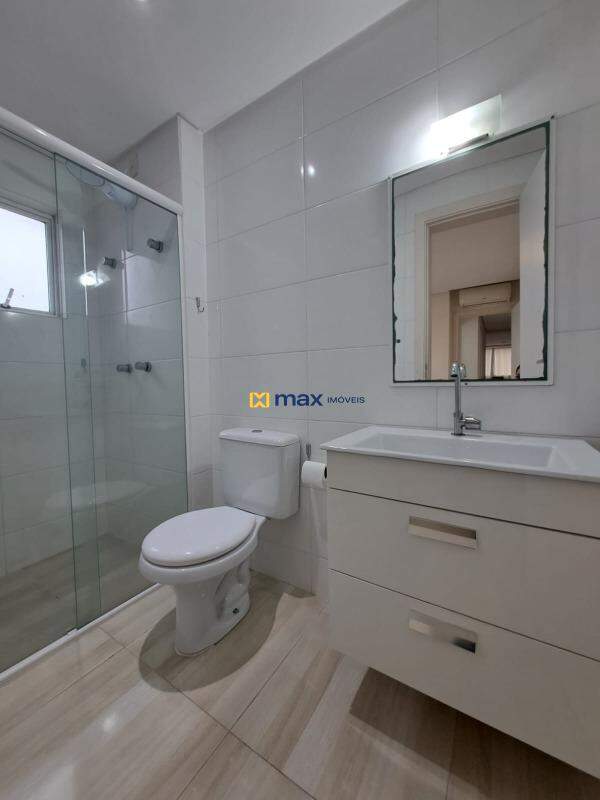 Apartamento para aluguel no Centro: Banheiro suite