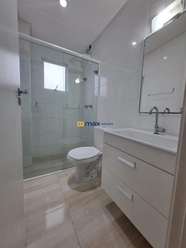 Apartamento para aluguel no Centro: Banheiro social