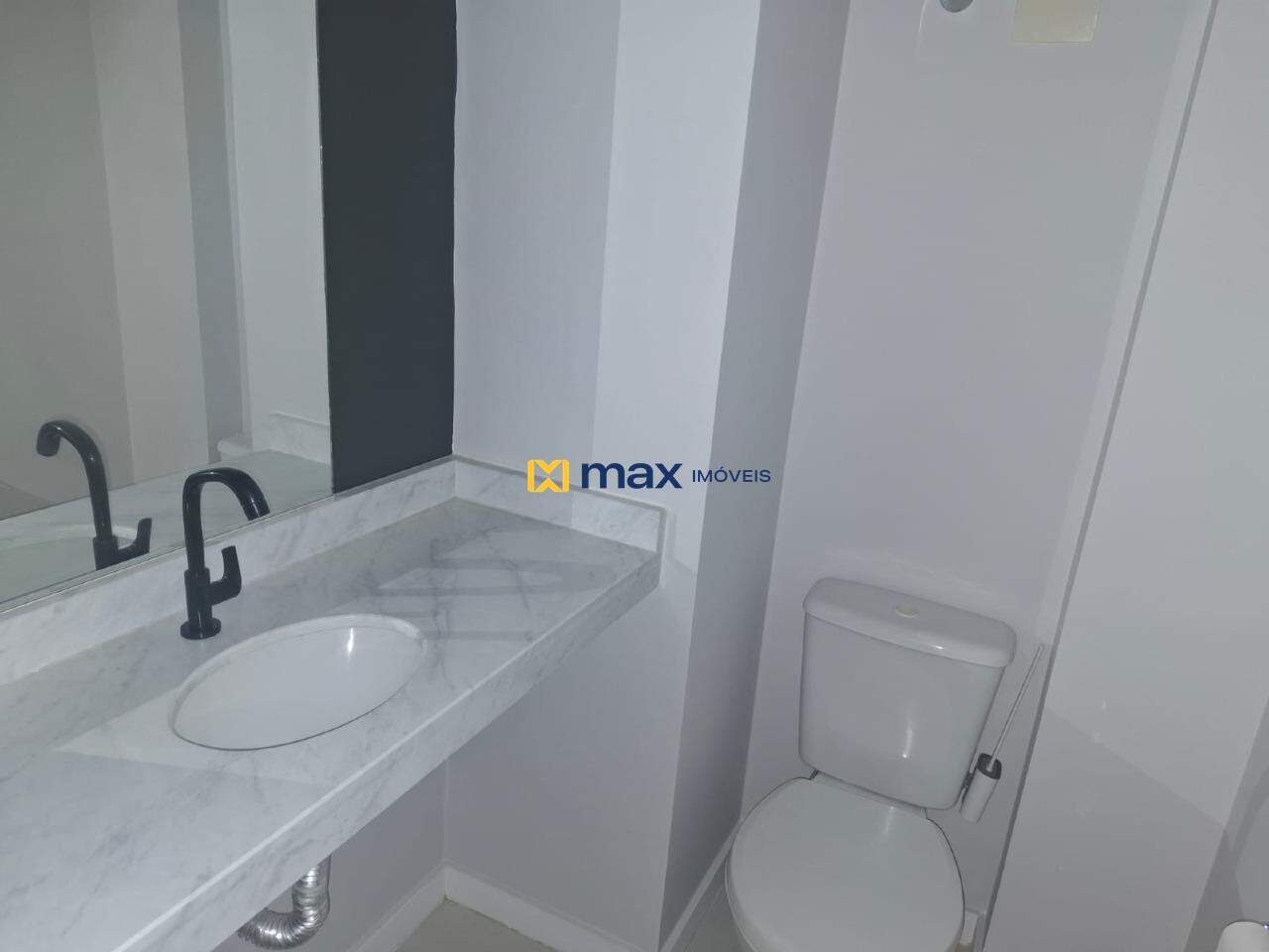 Sala para aluguel no Centro: Lavabo