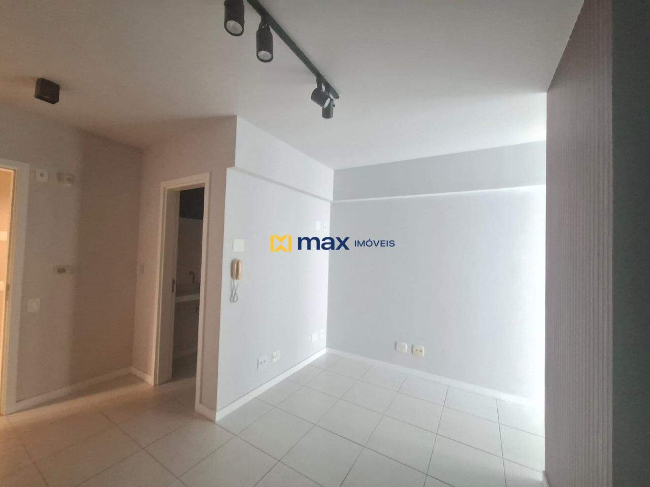 Sala para aluguel no Centro: Sala