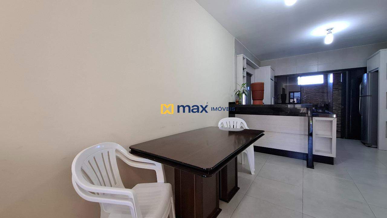 Casa à venda no Santa Regina: Living integrado