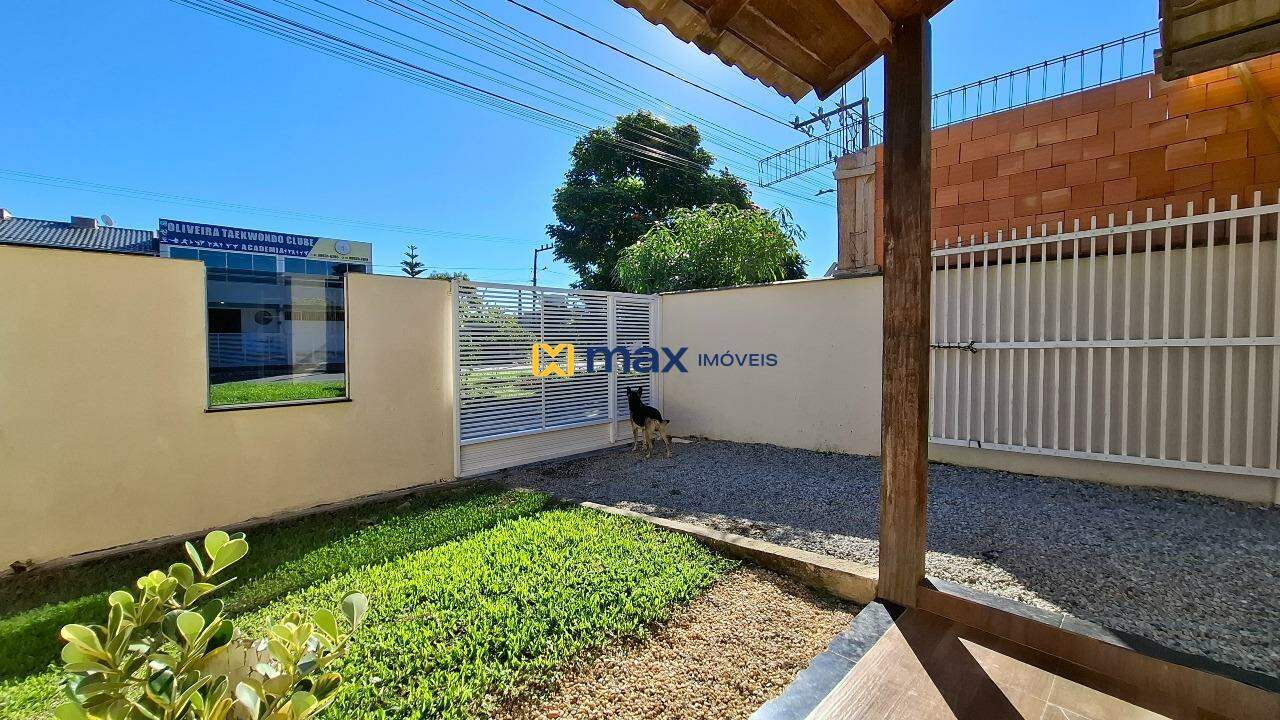 Casa à venda no Santa Regina: Área externa