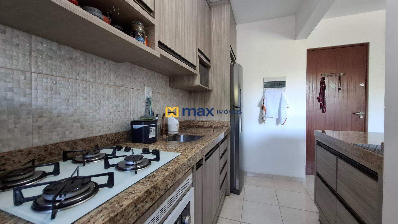 Apartamento à venda no Espinheiros: Cozinha
