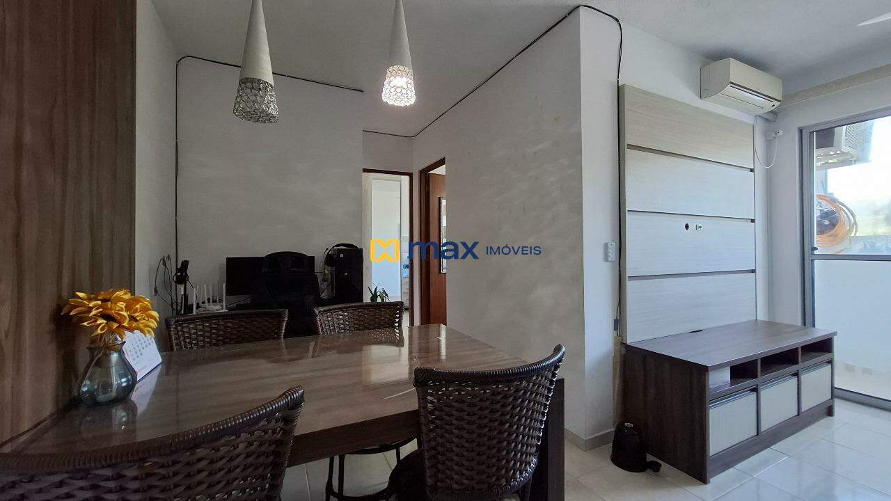 Apartamento à venda no Espinheiros: Living integrado