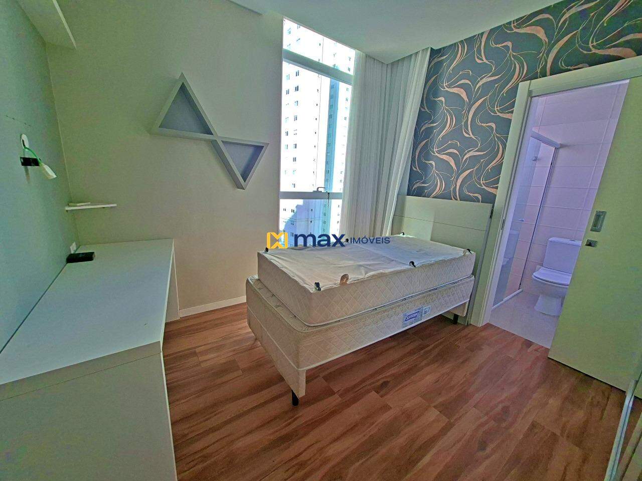 Apartamento à venda no Pioneiros: suíte 3