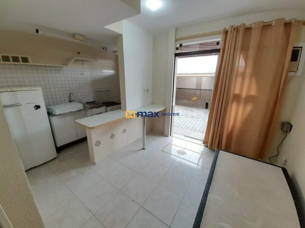 Apartamento para aluguel no Ressacada: Sala/ Quarto