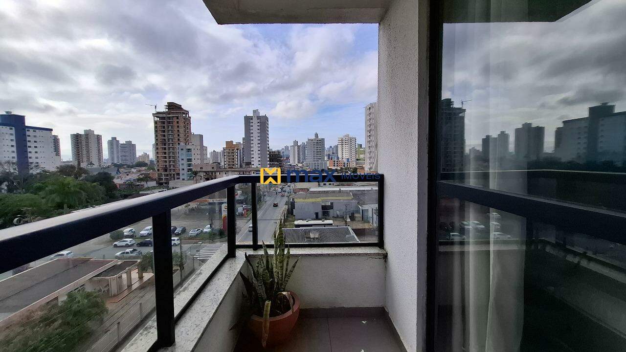 Apartamento à venda no Vila Operária: Sacada