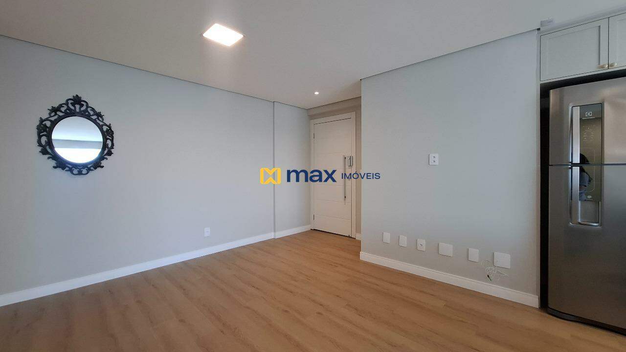 Apartamento à venda no Vila Operária: Living integrado