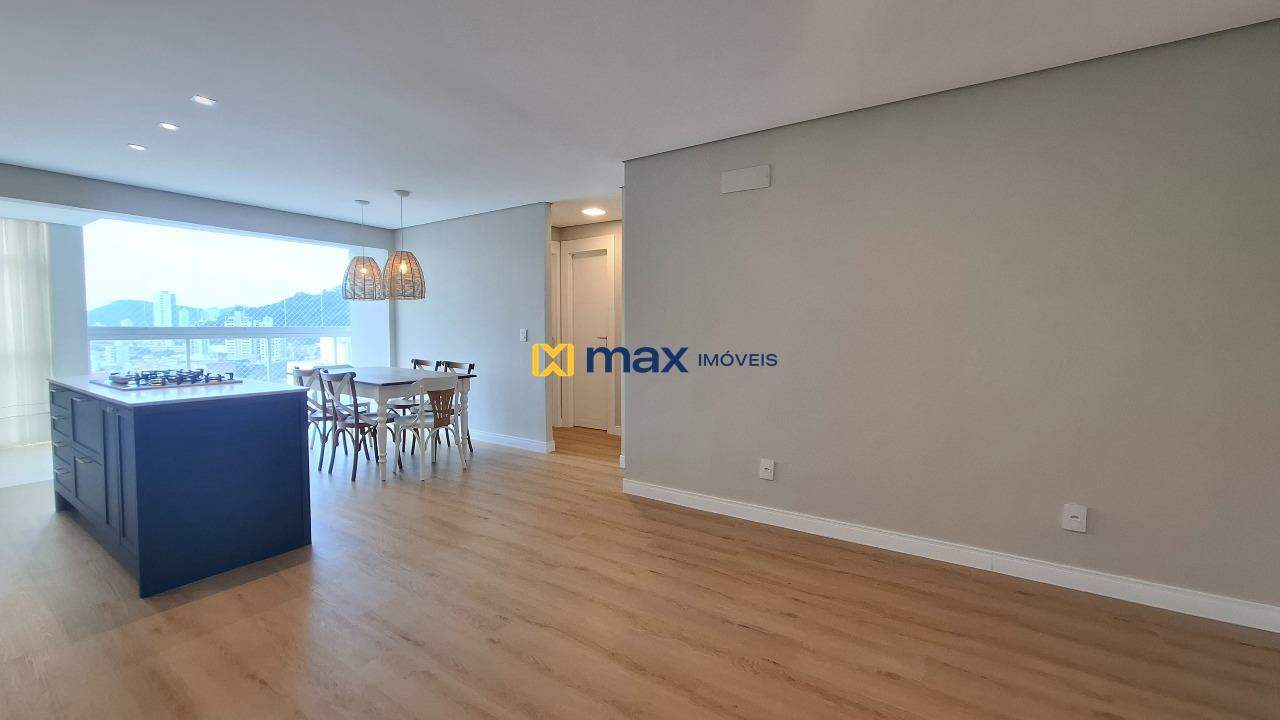 Apartamento à venda no Vila Operária: Living integrado
