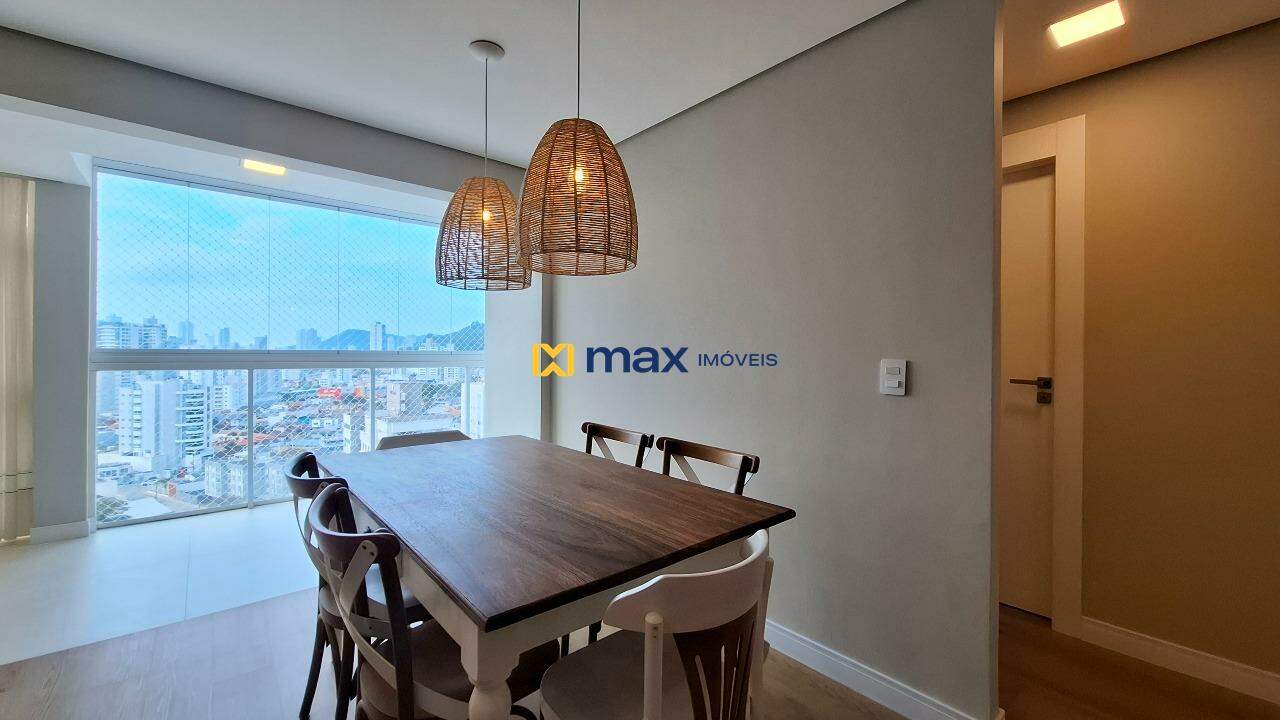Apartamento à venda no Vila Operária: Living integrado