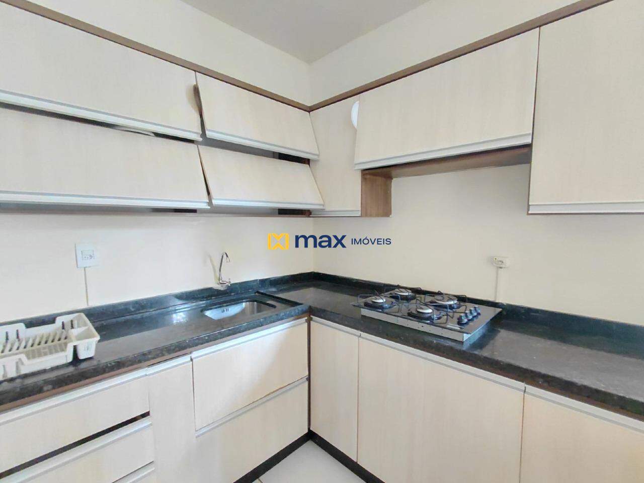 Casa para aluguel no Centro: