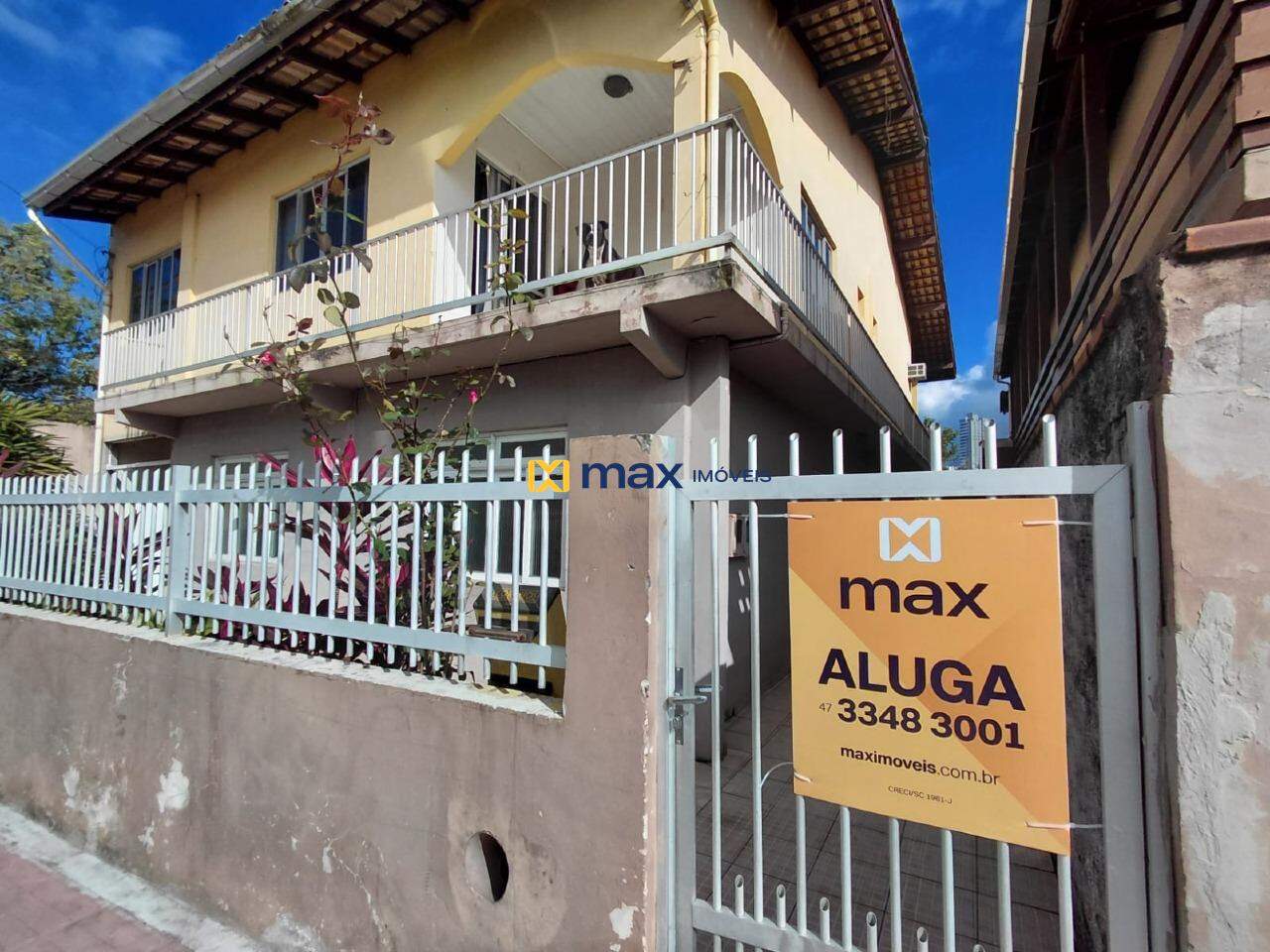 Casa para aluguel no Centro: 