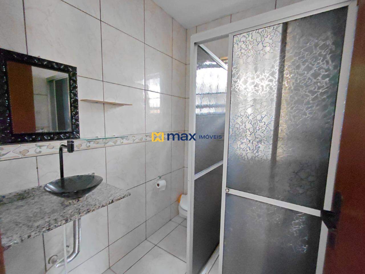 Casa para aluguel no Meia Praia: 