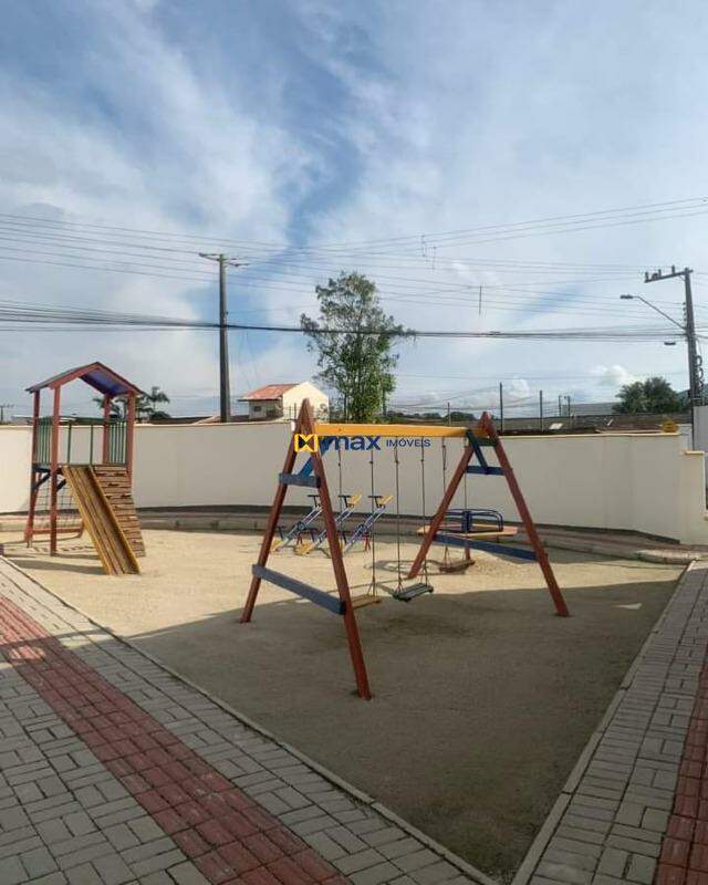 Apartamento para aluguel no Itaipava: Playground